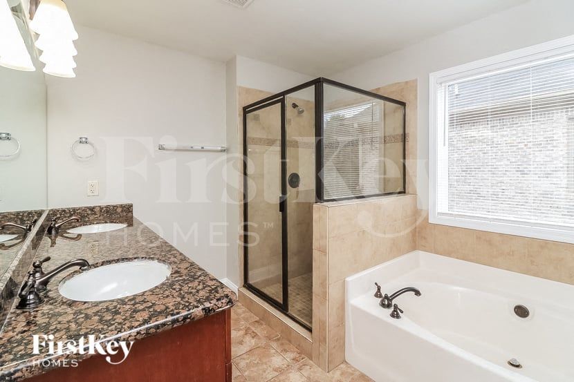 Building Photo - 117 Janney Cir