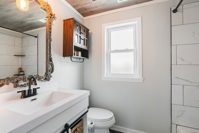 Building Photo - 18229 W Big Oaks Rd