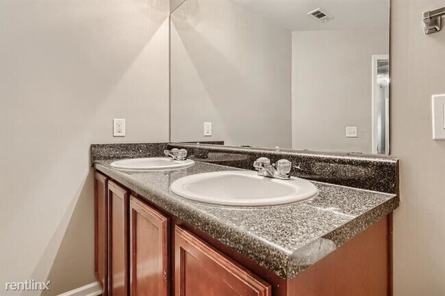 Building Photo - 4 br, 2.5 bath House - 39 Sage Ct