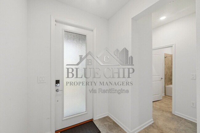 Building Photo - 3048 Country Side Dr