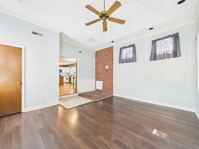 Building Photo - 124 Henrico St