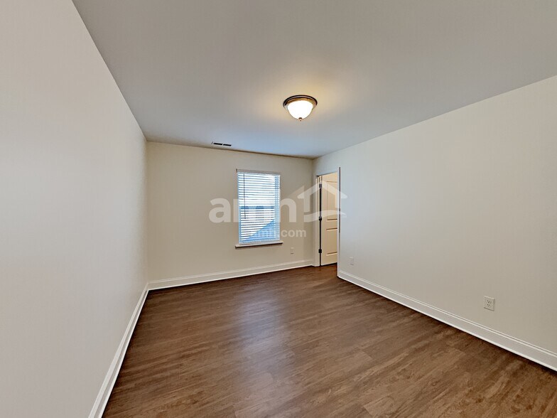 Building Photo - 201 Stowe Rd