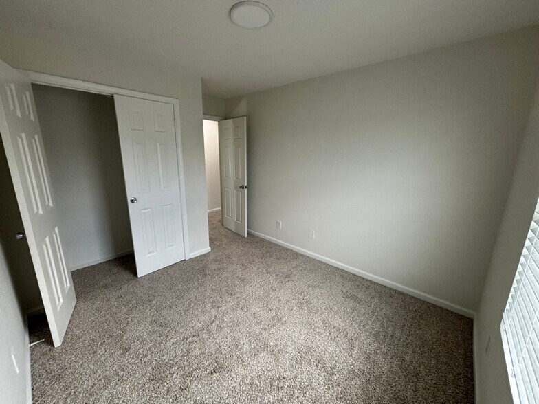 Building Photo - 8235 Oakley Cir