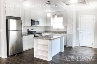 Building Photo - 705 Cathedral Hl