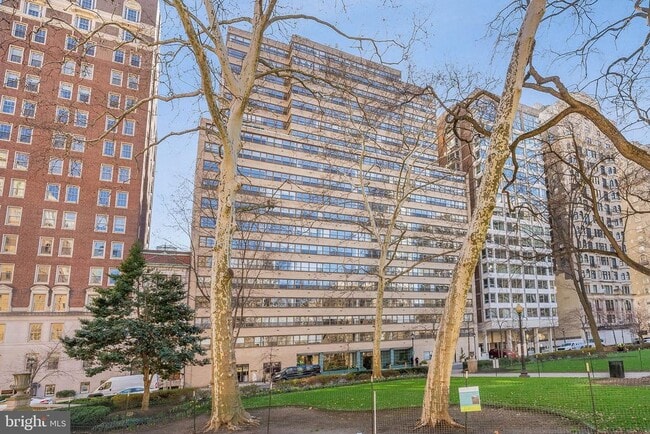 Building Photo - 1806 Rittenhouse Square