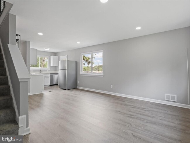 Building Photo - 5026 Roseld Ct