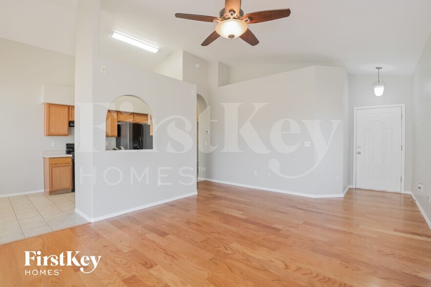 Building Photo - 5740 W Hayfield St