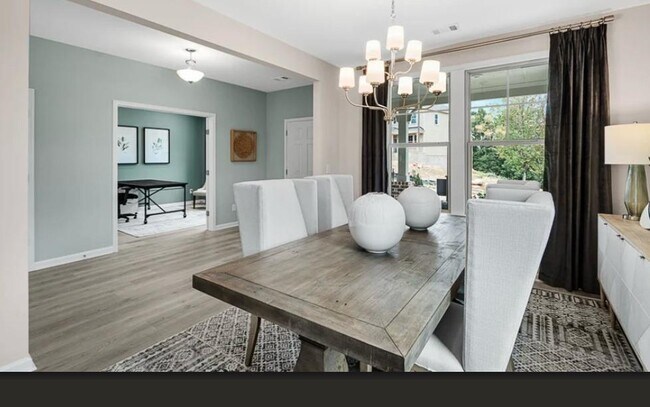 Building Photo - 8680 Shipton Cir