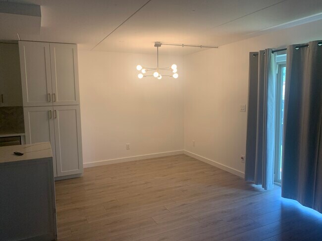 Building Photo - 178 Berlin Dr