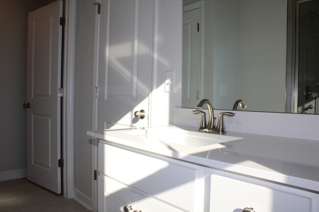 Building Photo - 3851 Well Fleet Dr