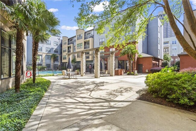 Building Photo - 401 16th St NW