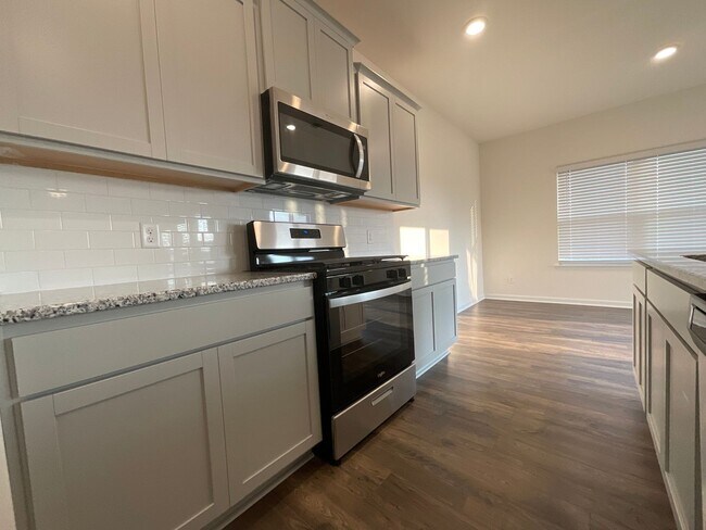Building Photo - Nice 3 bedroom/2 bath - East Morristown