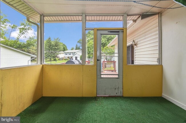 Building Photo - 8916 Arley Dr