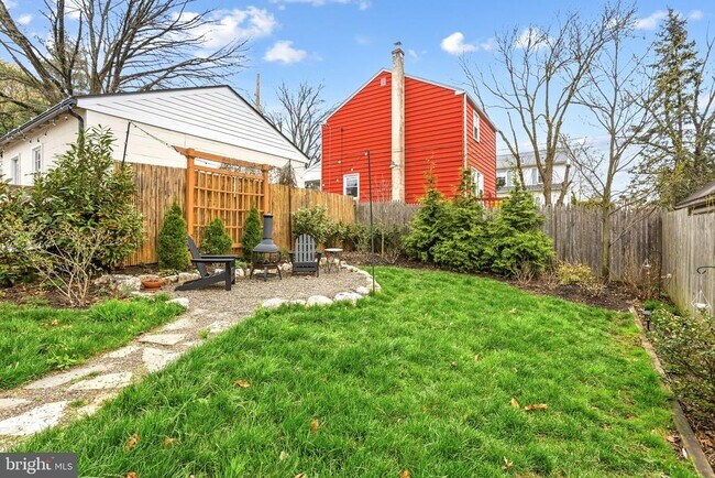 Building Photo - 7717 Flourtown Ave