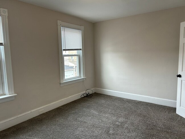 Building Photo - Updated 3-Bedroom, 1-Bathroom Home in Lancaster with Private Yard!