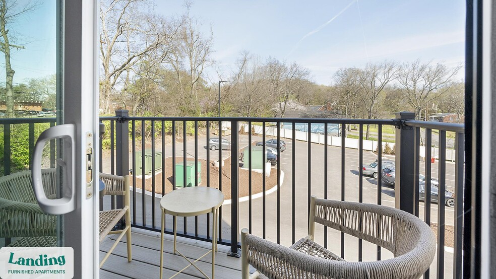 Building Photo - 2708 Old Lebanon Pike