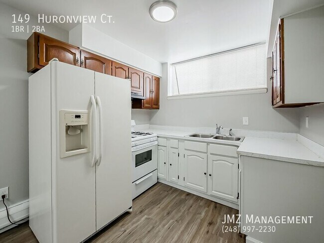 Building Photo - 149 Huronview Ct