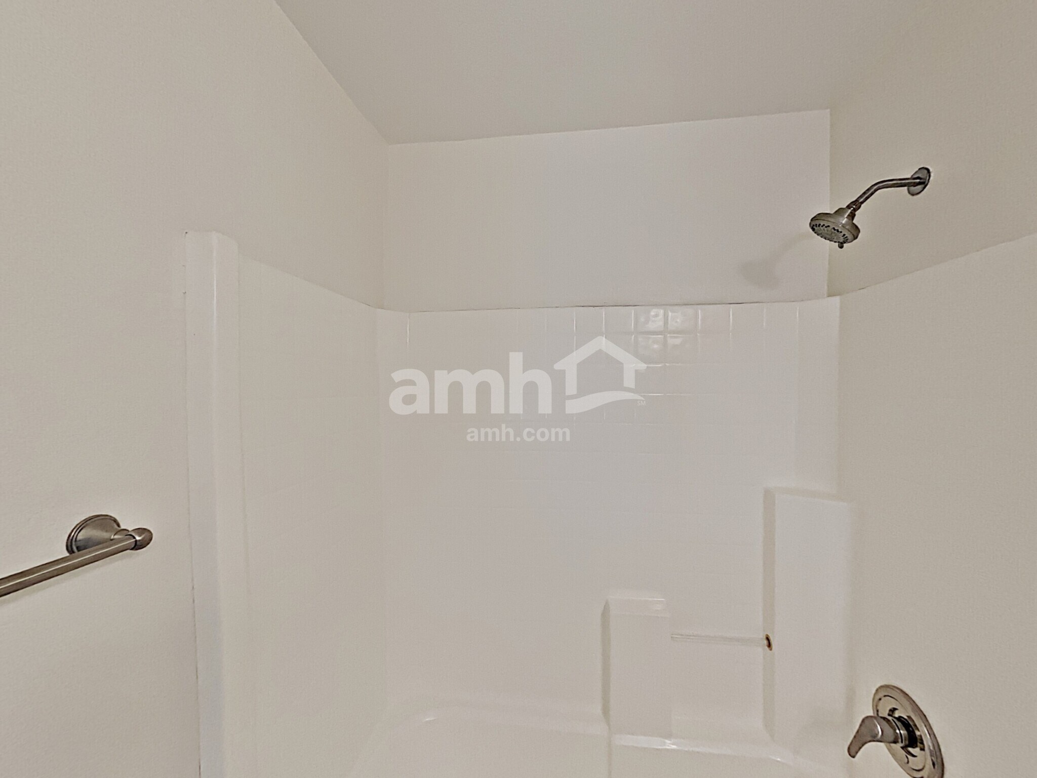 Building Photo - 8841 E Portobello Ave