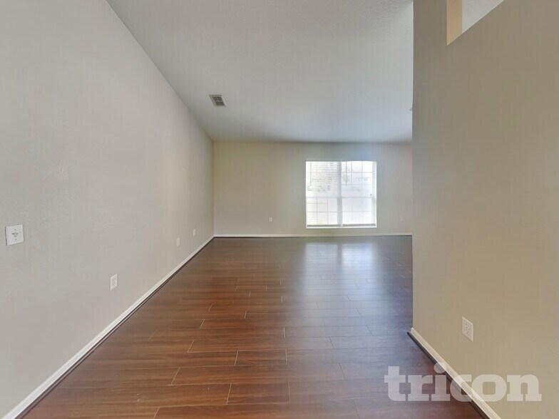 Building Photo - 10752 Carloway Hills Dr