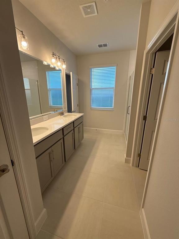 Building Photo - 377 Belmond Dr