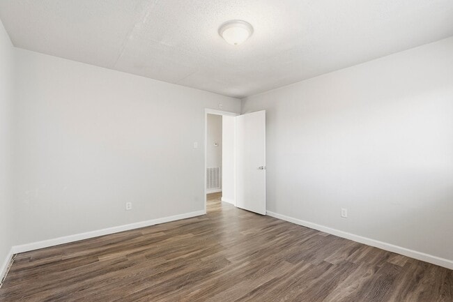 Building Photo - 11202 Sagehill Dr