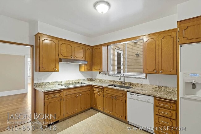 Building Photo - 1720 Lombard St