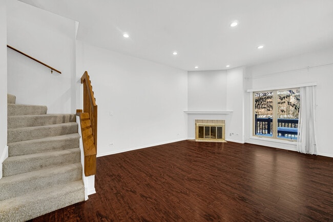 Building Photo - 1017 Arbor Ct