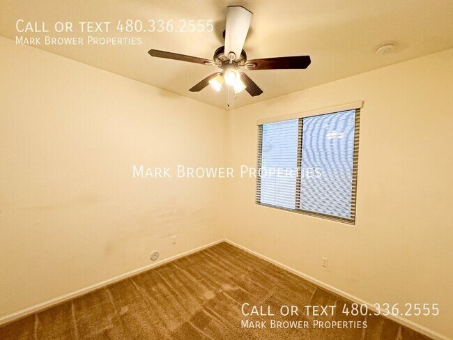 Building Photo - 27283 N 75th Dr