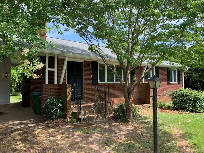 Building Photo - 1630 Peachtree Road