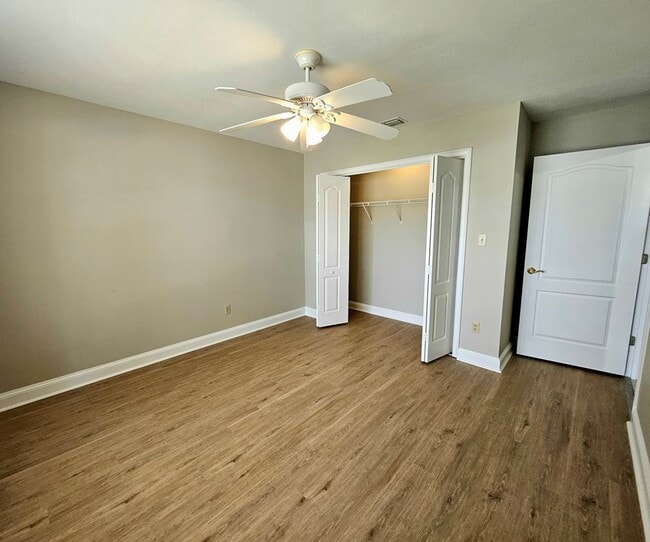 Building Photo - 230 Tall Timbers Rd