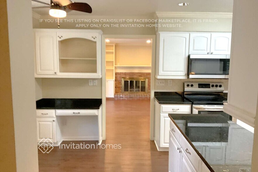 Building Photo - 3250 Ethan Dr