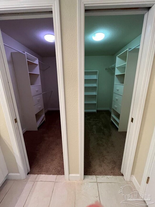 Building Photo - 754 Crooked Oak Dr