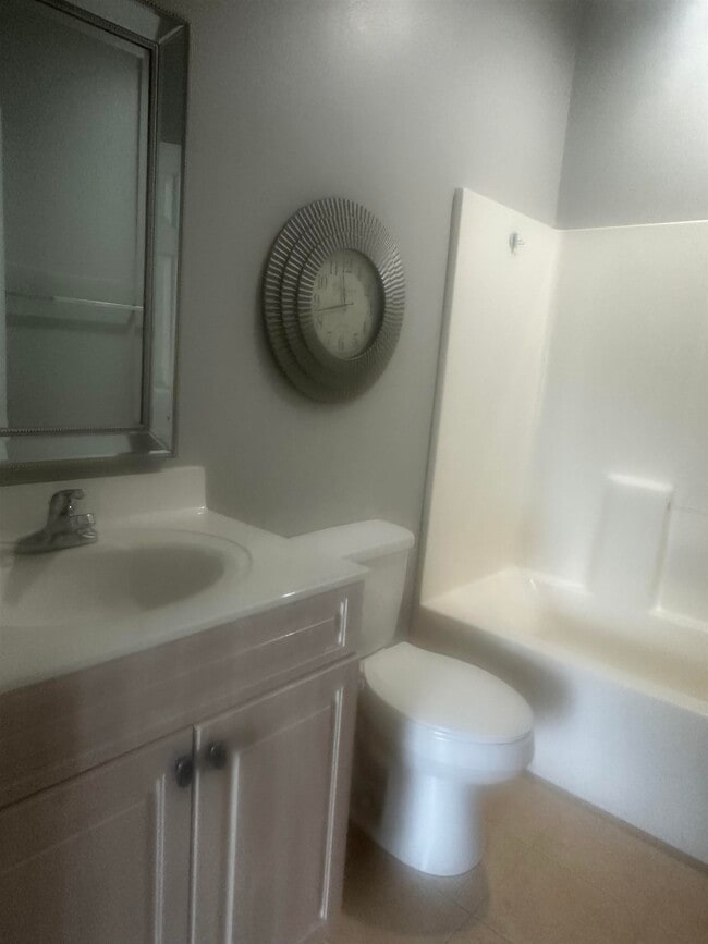 Building Photo - 4140 Hibiscus Dr