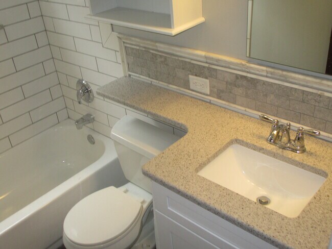 Building Photo - 1081 Terrace Dr