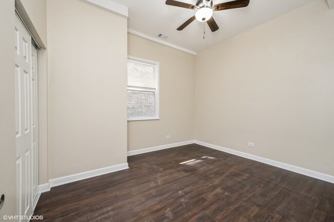 Building Photo - 5028 W Madison St