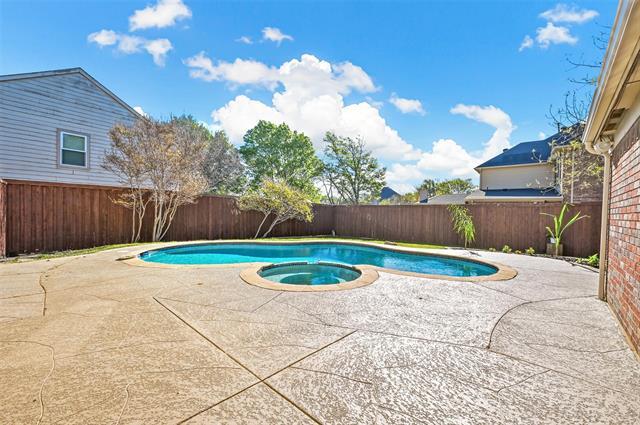 Building Photo - 1561 Yaggi Dr