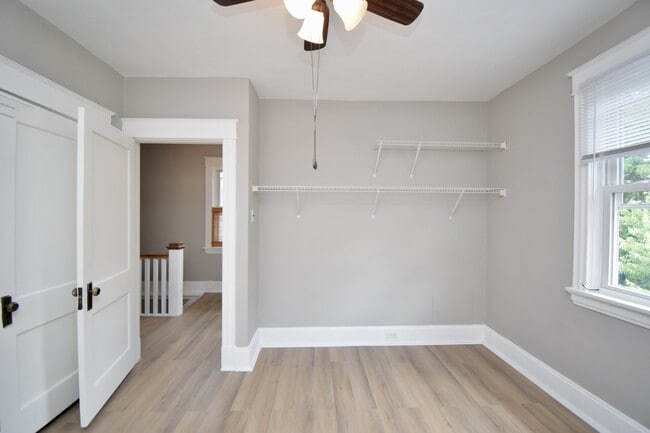 Building Photo - 3048 Taylor Ave