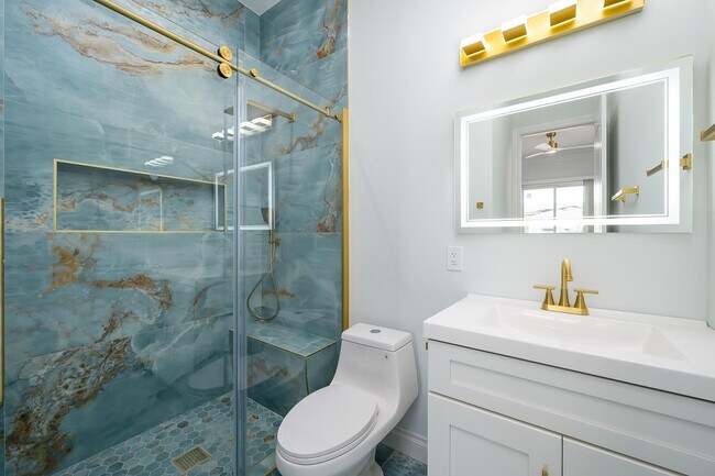 Building Photo - 6729 N 13th St