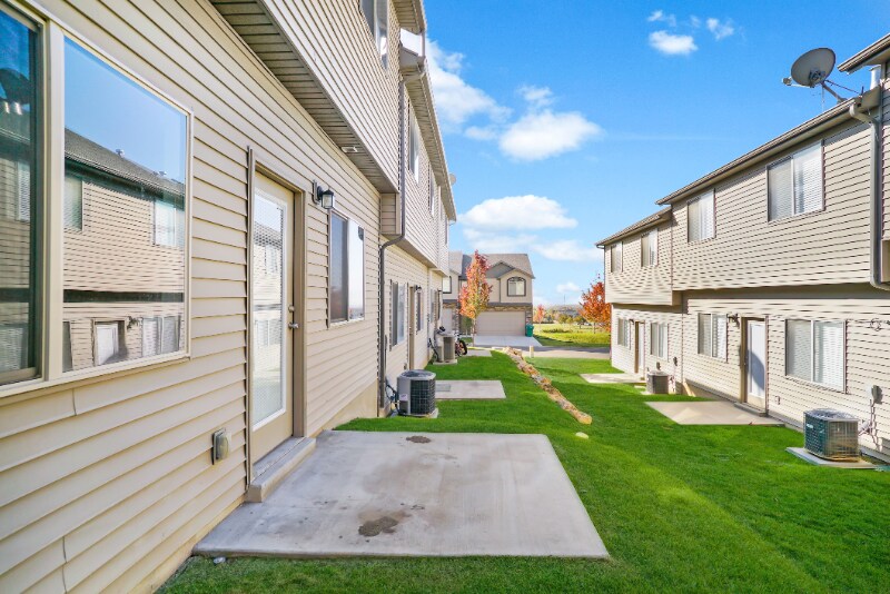 Building Photo - 2899 1150 W