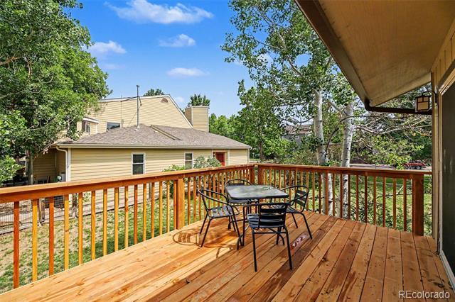 Building Photo - 1064 Fairway Ct