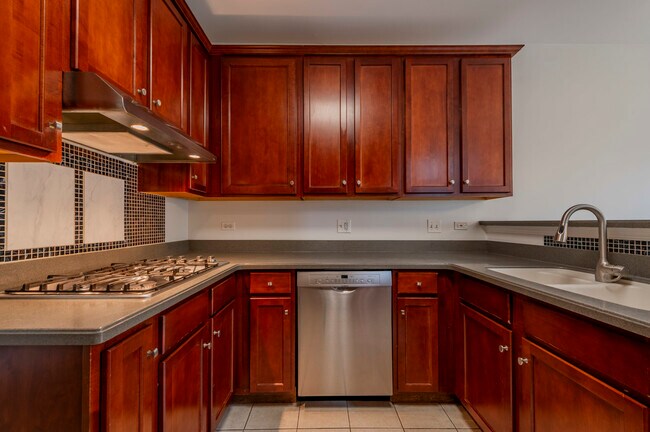 Building Photo - 1226 Bradley Cir
