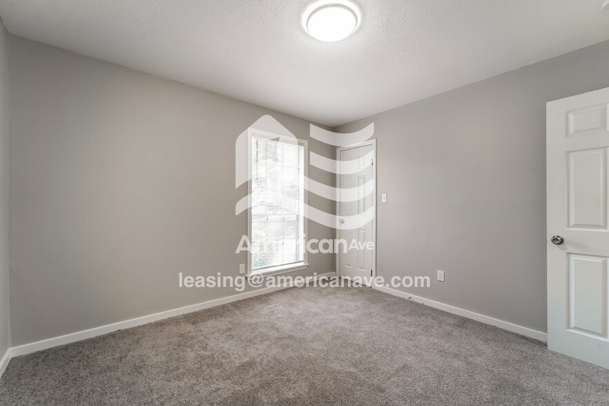 Building Photo - 657 Upper Darby Rd