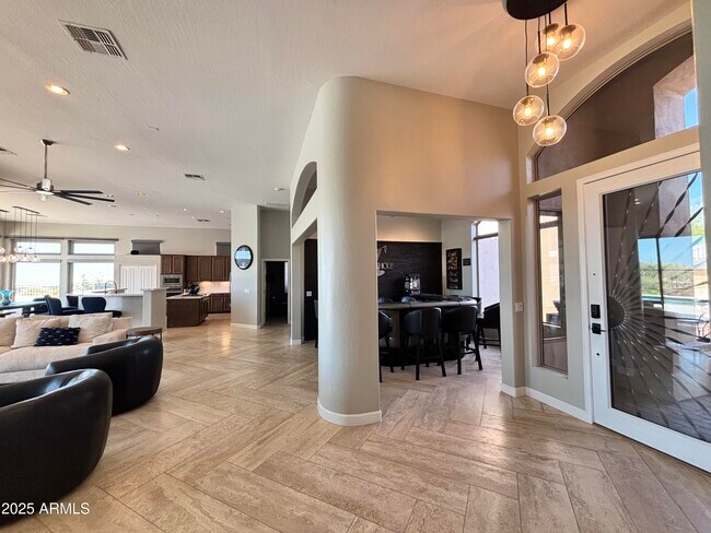 Building Photo - 7637 E Tasman Cir