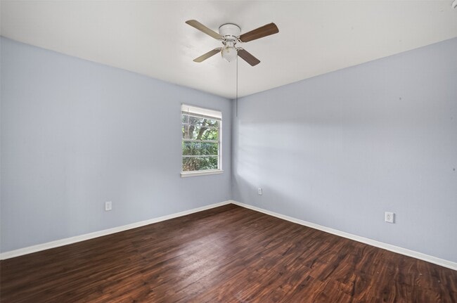 Building Photo - 3918 Tavenor Ln