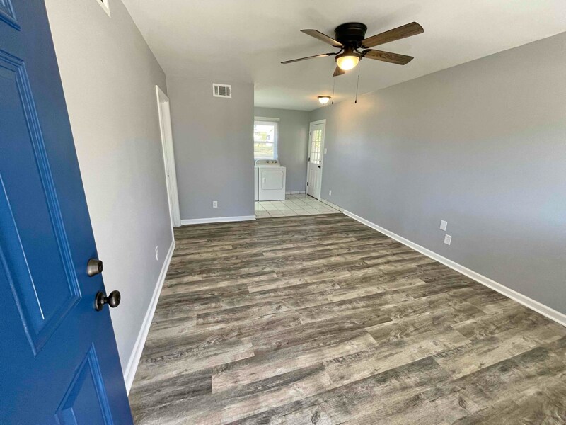 Building Photo - 516 Hayes St