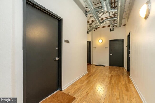 Building Photo - 2200 Arch St