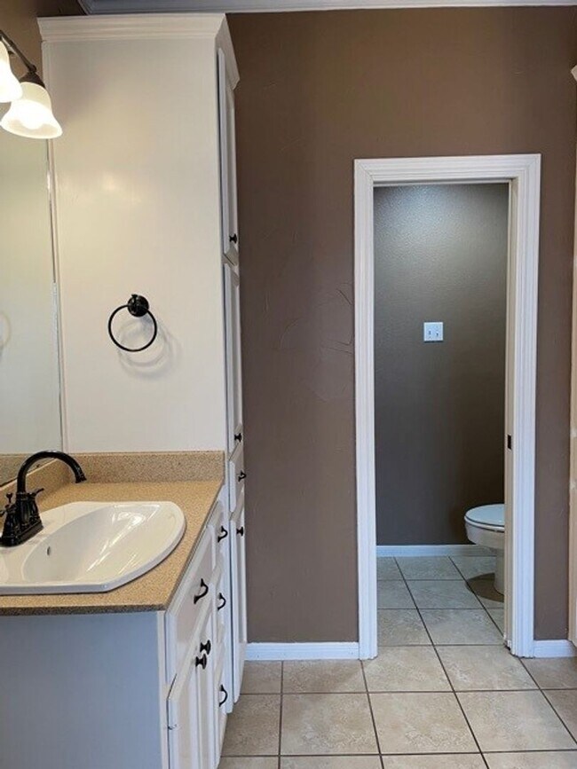 Building Photo - Available Now! No Pets! Beautiful 4 bed/2....