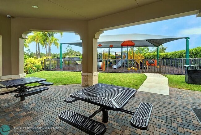 Building Photo - 16621 Germaine Dr