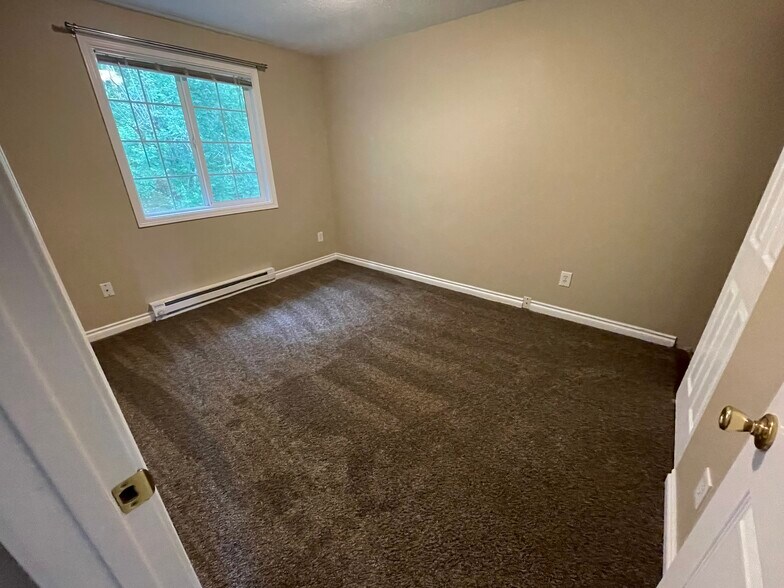 Bedroom 2 - 4368 Imperial Dr