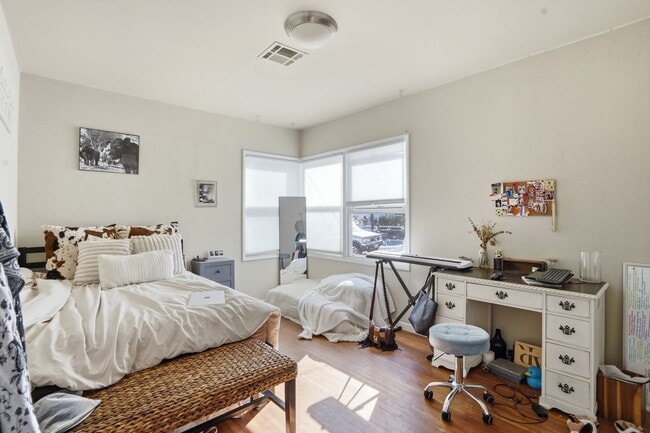 Building Photo - 811 Mission St